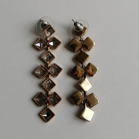 Gold tone crystal long earrings - Picture 2 of 3
